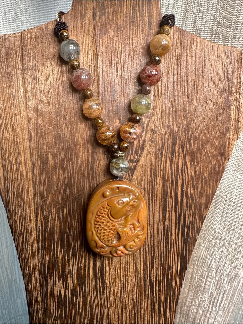 Natural Agate Fish Carving Pendant Necklace on Adjustable Brown Rope